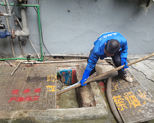 南桥镇清掏化粪池