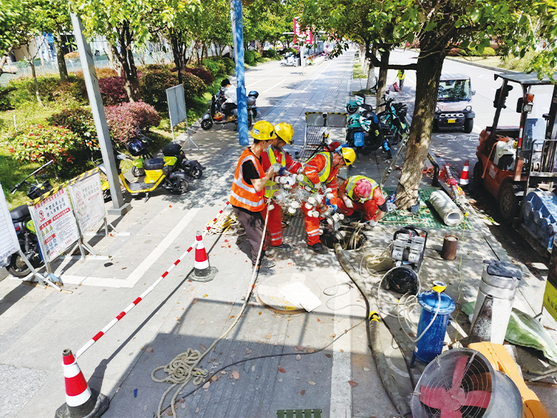  南桥镇UV-CIPP紫外光固化修复