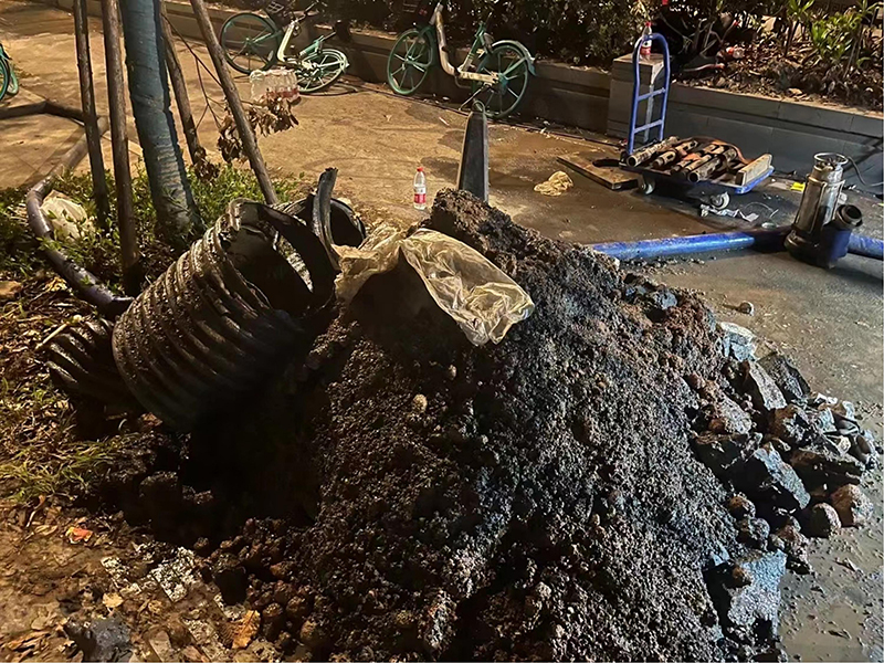 南桥镇本地下水道疏通师傅，不通不收费【距您500米】